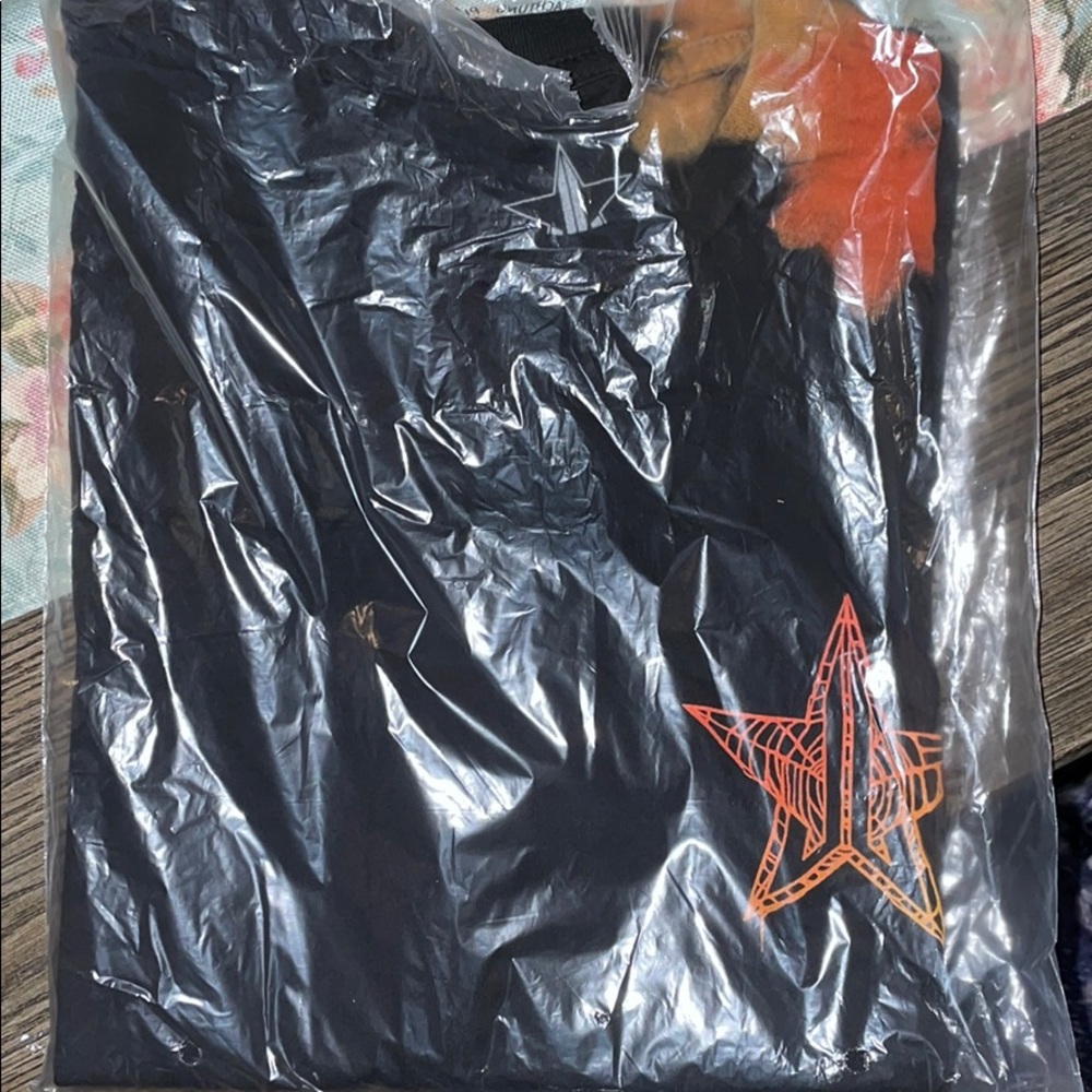 Jeffree star small shirt